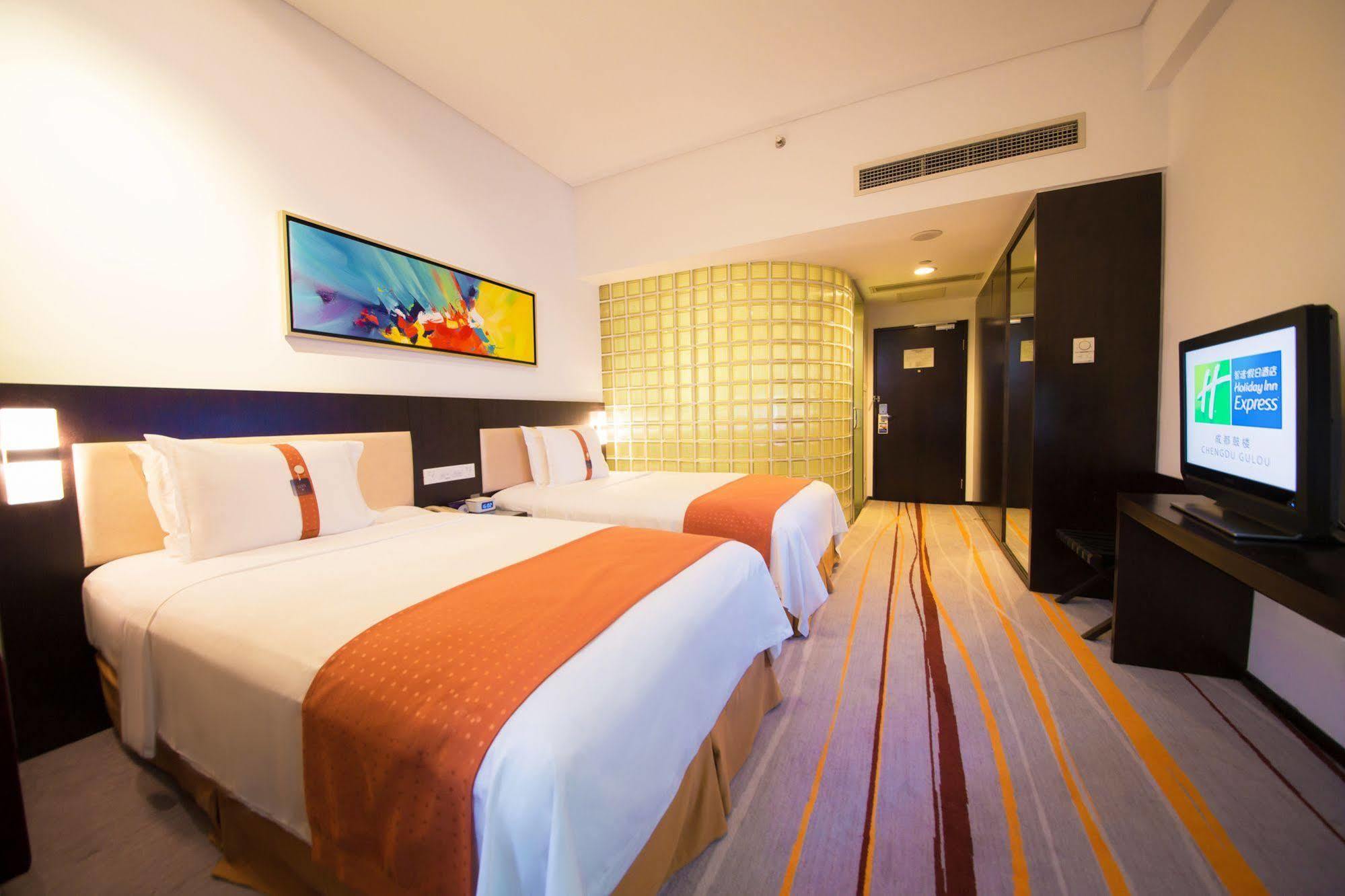 Holiday Inn Express Chengdu Gulou-Tianfu Square Chunxi Road Branch المظهر الخارجي الصورة